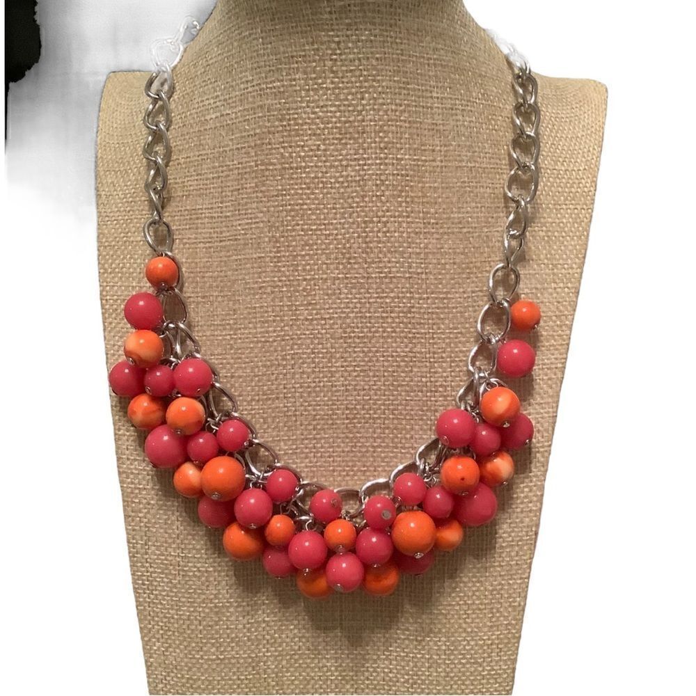 Erica Lyons pink/coral necklace NWOT